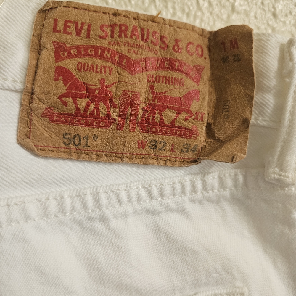 Levi's White Jeans